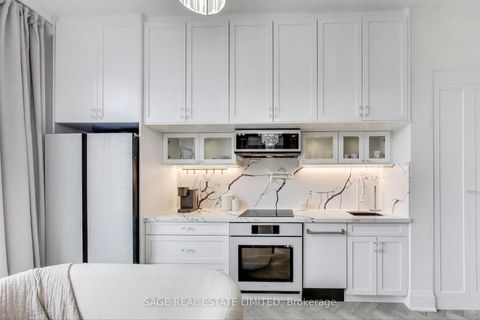 Photo 7 at 320 - 155 Yorkville Avenue, Annex, Toronto