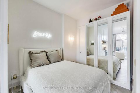 Photo 10 at 320 - 155 Yorkville Avenue, Annex, Toronto