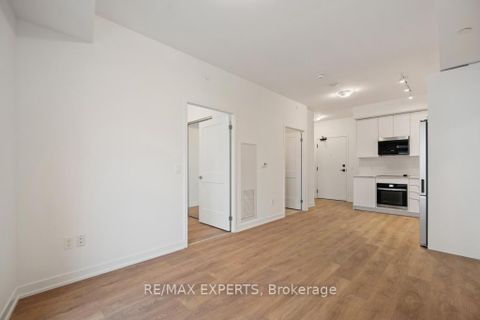 Photo 11 at 1414 - 10 Abeja Street, Concord, Vaughan