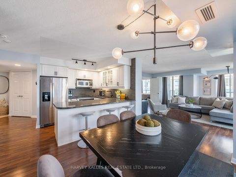 Photo 9 at 1309 - 140 Simcoe Street, Waterfront Communities C1, Toronto