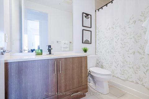 Photo 18 at 513 - 150 Oak Park Boulevard, RO River Oaks, Oakville