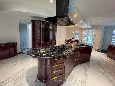 Photo 9 at 76 Silver Fox Place, Rural Vaughan, Vaughan