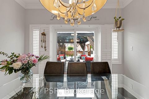 Photo 18 at 108 Villandry Crescent, Maple, Vaughan