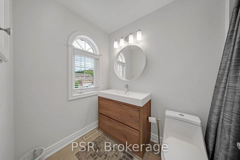 Photo 31 at 108 Villandry Crescent, Maple, Vaughan