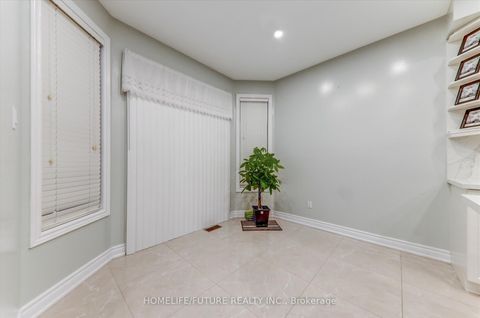 Photo 12 at 109 Laurelhurst Crescent, Vellore Village, Vaughan