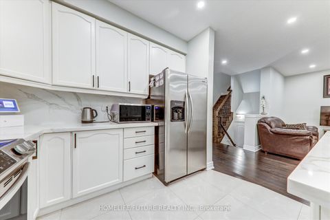 Photo 15 at 109 Laurelhurst Crescent, Vellore Village, Vaughan