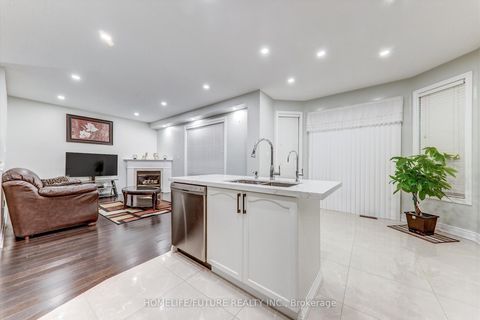 Photo 16 at 109 Laurelhurst Crescent, Vellore Village, Vaughan