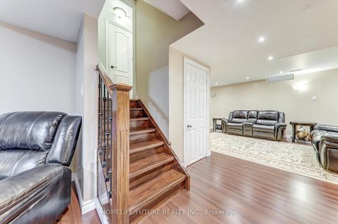 Photo 29 at 109 Laurelhurst Crescent, Vellore Village, Vaughan