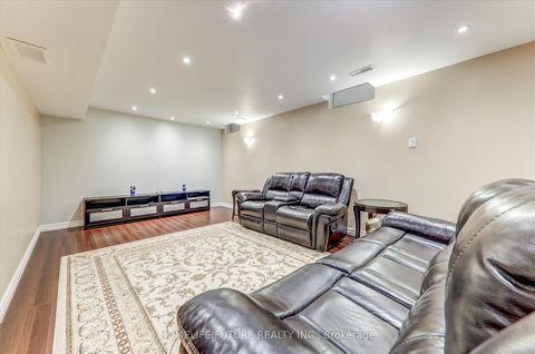 Photo 30 at 109 Laurelhurst Crescent, Vellore Village, Vaughan