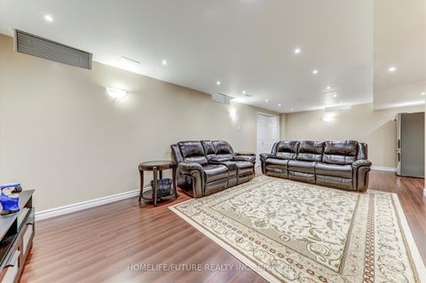 Photo 31 at 109 Laurelhurst Crescent, Vellore Village, Vaughan