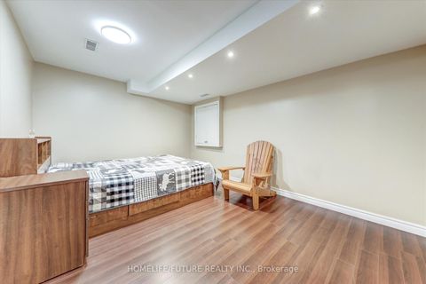 Photo 33 at 109 Laurelhurst Crescent, Vellore Village, Vaughan