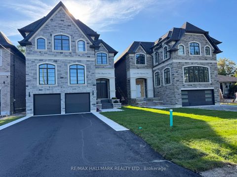 Photo 1 at 150 Olde Bayview Avenue, Oak Ridges Lake Wilcox, Richmond Hill