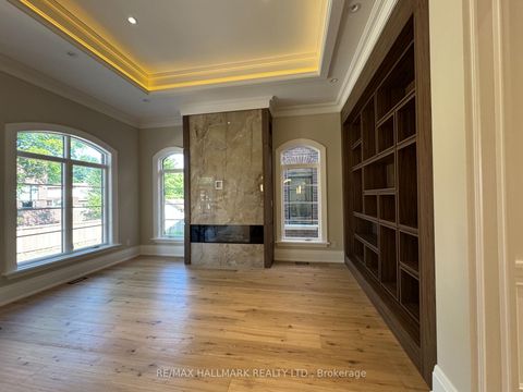 Photo 9 at 150 Olde Bayview Avenue, Oak Ridges Lake Wilcox, Richmond Hill