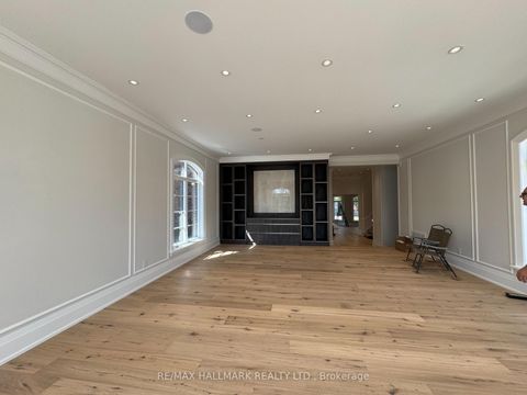 Photo 13 at 150 Olde Bayview Avenue, Oak Ridges Lake Wilcox, Richmond Hill