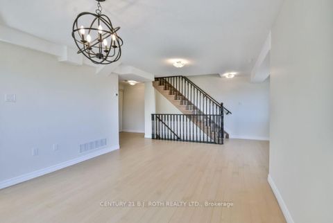 Photo 2 at 2 - 87 Goodwin Drive, Painswick South, Barrie