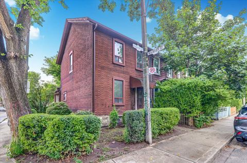 Photo 2 at 24 Augusta Avenue W, Chinatown, Toronto