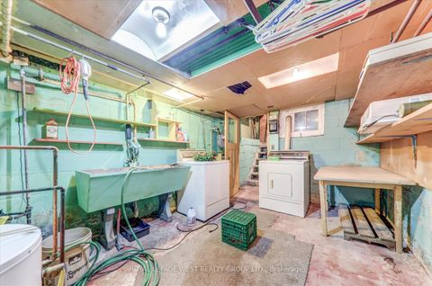 Photo 12 at 24 Augusta Avenue W, Chinatown, Toronto