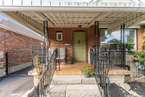 Photo 4 at 138 Kane Avenue, Eglinton West, Toronto