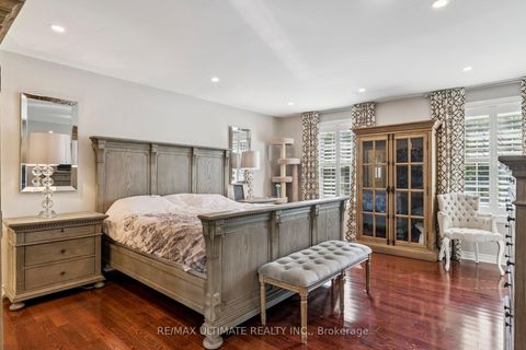 Photo 27 at 1 Versailles Court, Don Mills, Toronto