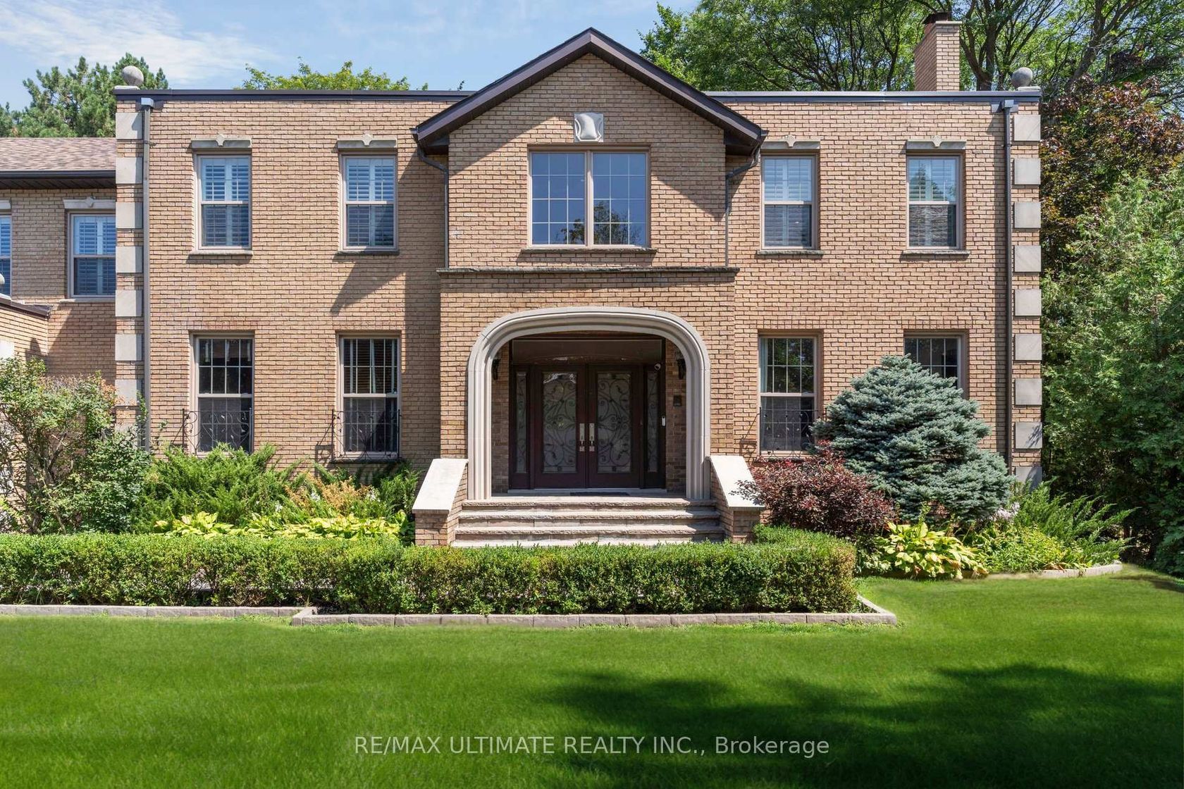 1 Versailles Court, Don Mills, Toronto 
