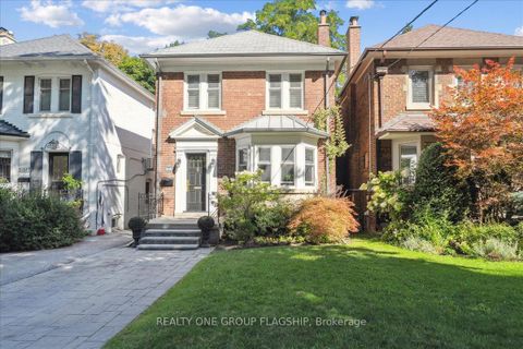 Photo 3 at 466 St Clements Avenue, Lawrence Park South, Toronto Photo 3 at 466 St Clements Avenue, Lawrence Park South, Toronto