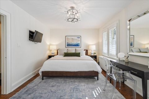 Photo 31 at 466 St Clements Avenue, Lawrence Park South, Toronto