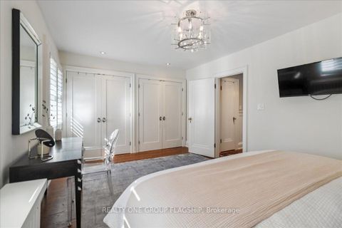 Photo 32 at 466 St Clements Avenue, Lawrence Park South, Toronto