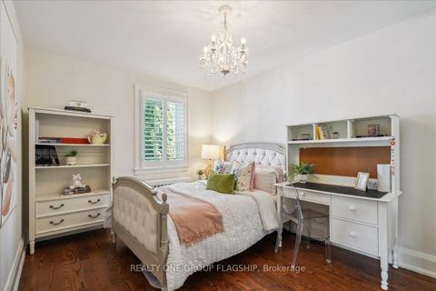 Photo 34 at 466 St Clements Avenue, Lawrence Park South, Toronto