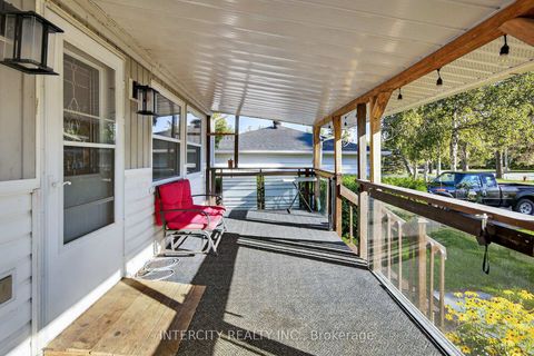 Photo 3 at 2152 25 Side Road, Alcona, Innisfil Photo 3 at 2152 25 Side Road, Alcona, Innisfil