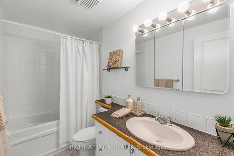 Photo 25 at 25 Castle Rock Drive, North Richvale, Richmond Hill