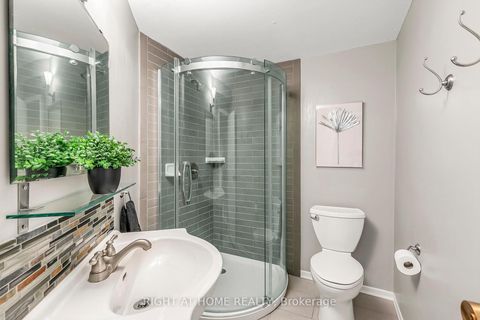 Photo 29 at 25 Castle Rock Drive, North Richvale, Richmond Hill