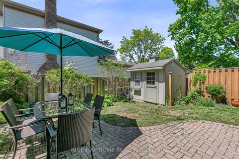 Photo 31 at 25 Castle Rock Drive, North Richvale, Richmond Hill