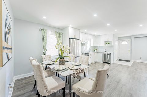 Photo 11 at 51 Rockport Crescent, Crosby, Richmond Hill