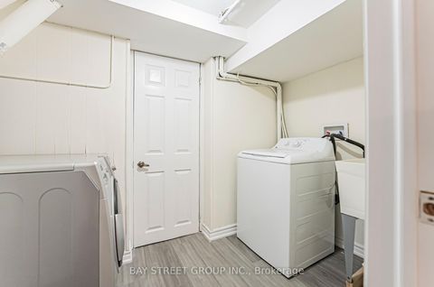 Photo 19 at 51 Rockport Crescent, Crosby, Richmond Hill