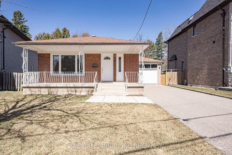 Photo 32 at 51 Rockport Crescent, Crosby, Richmond Hill