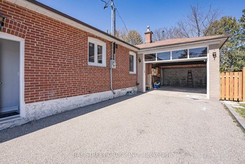 Photo 34 at 51 Rockport Crescent, Crosby, Richmond Hill