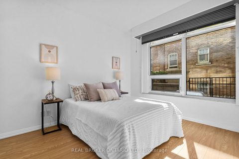 Photo 16 at 109 - 35 Hayden Street, Yonge Corridor, Toronto