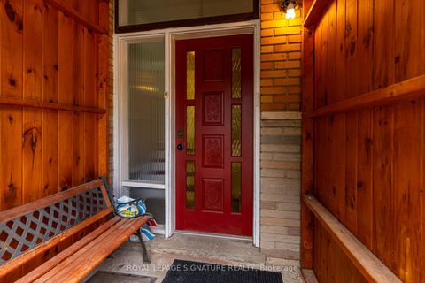 Photo 3 at 4 Stillbrook Court, West Hill, Toronto