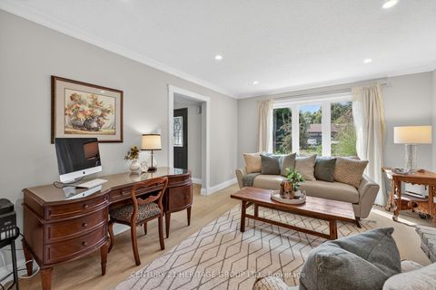 Photo 8 at 57 Stoddart Drive, Aurora Highlands, Aurora