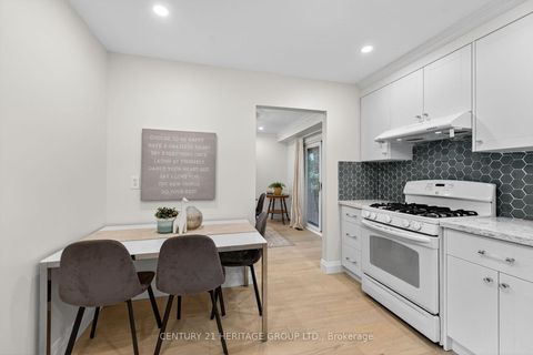 Photo 17 at 57 Stoddart Drive, Aurora Highlands, Aurora