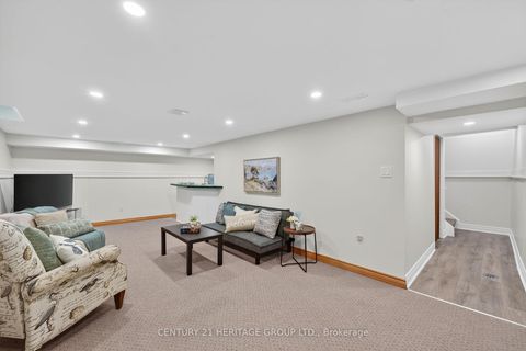 Photo 33 at 57 Stoddart Drive, Aurora Highlands, Aurora