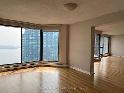 Photo 6 at 3311 - 55 Harbour Square, Waterfront Communities C1, Toronto Photo 6 at 3311 - 55 Harbour Square, Waterfront Communities C1, Toronto