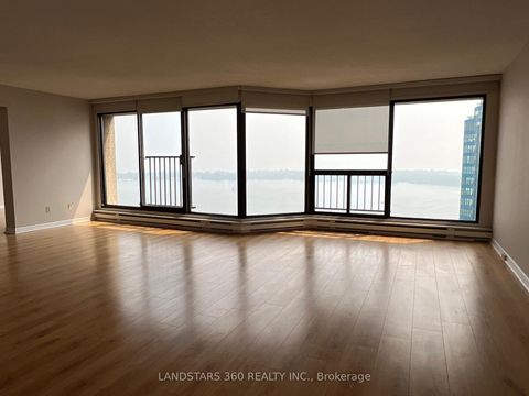 Photo 7 at 3311 - 55 Harbour Square, Waterfront Communities C1, Toronto