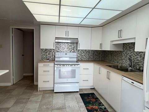 Photo 11 at 3311 - 55 Harbour Square, Waterfront Communities C1, Toronto Photo 11 at 3311 - 55 Harbour Square, Waterfront Communities C1, Toronto