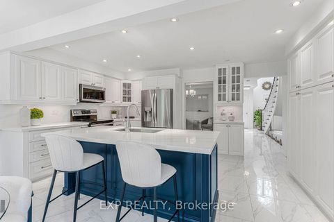 Photo 14 at 2816 Rosewood Lane, CV Clearview, Oakville