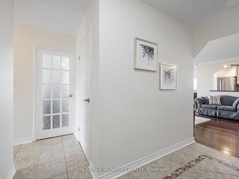 Photo 3 at 1914 - 60 Pavane Linkway, Flemingdon Park, Toronto