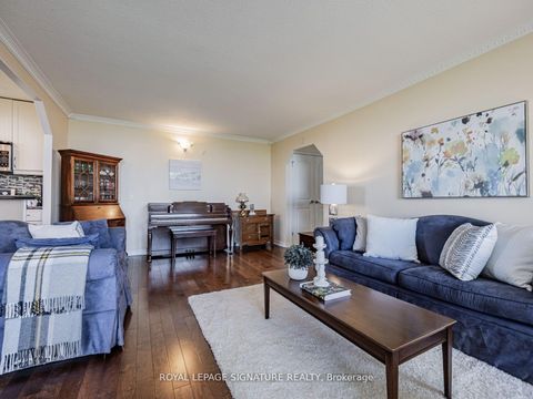 Photo 9 at 1914 - 60 Pavane Linkway, Flemingdon Park, Toronto