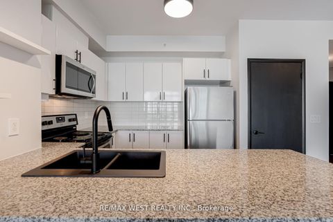 Photo 6 at 606 - 2900 Highway 7 Road, Concord, Vaughan
