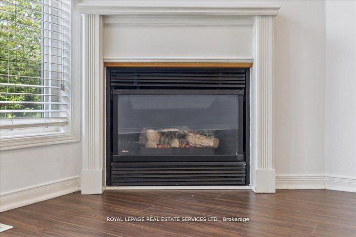 Photo 11 at 3302 Pinto Place, Cooksville, Mississauga