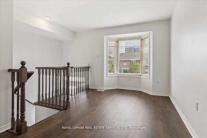 Photo 12 at 3302 Pinto Place, Cooksville, Mississauga